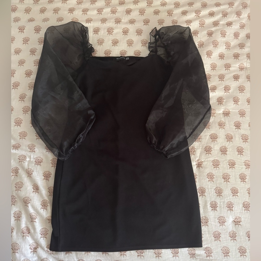 Pretty Little Thing Black Dress